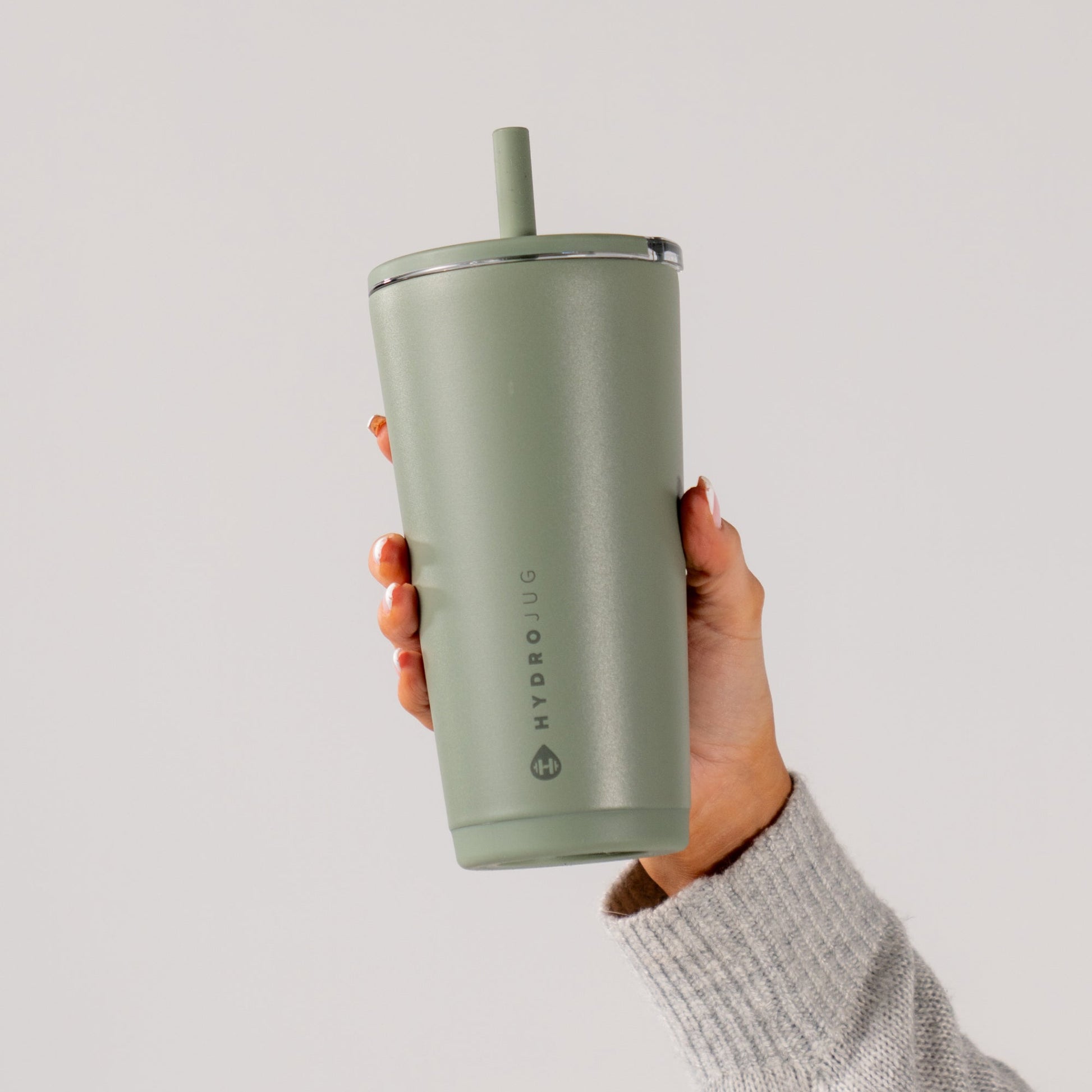 courtyard-m2 EverydayTumbler20oz.-Courtyard-AmzPI-4.jpg